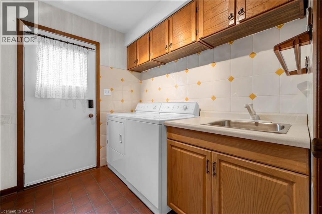 11 Crawford Court, Dundas, Ontario  L9H 6G2 - Photo 20 - 40824939