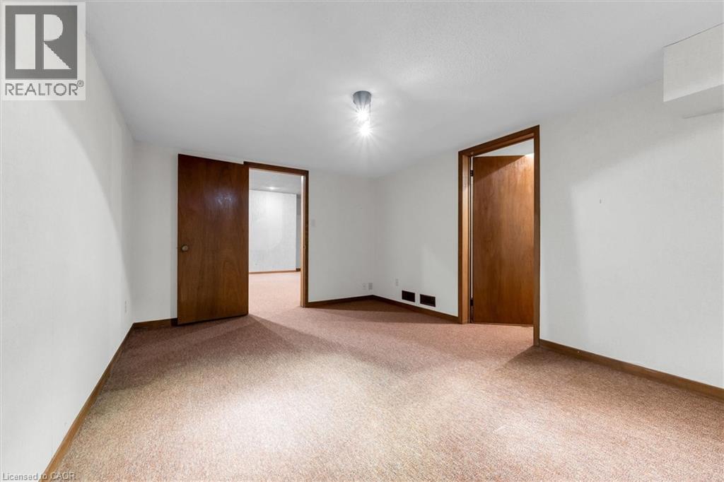 11 Crawford Court, Dundas, Ontario  L9H 6G2 - Photo 33 - 40824939