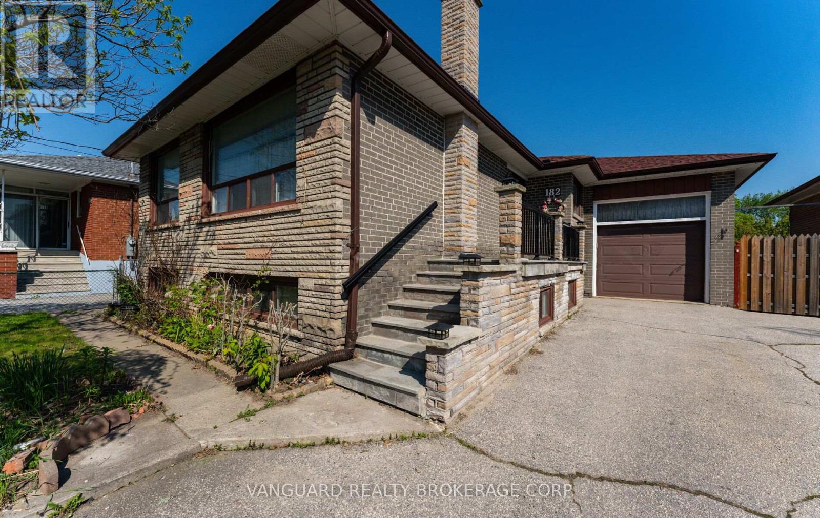 182 Dixon Road, Toronto, Ontario  M9P 2L8 - Photo 7 - W13144198
