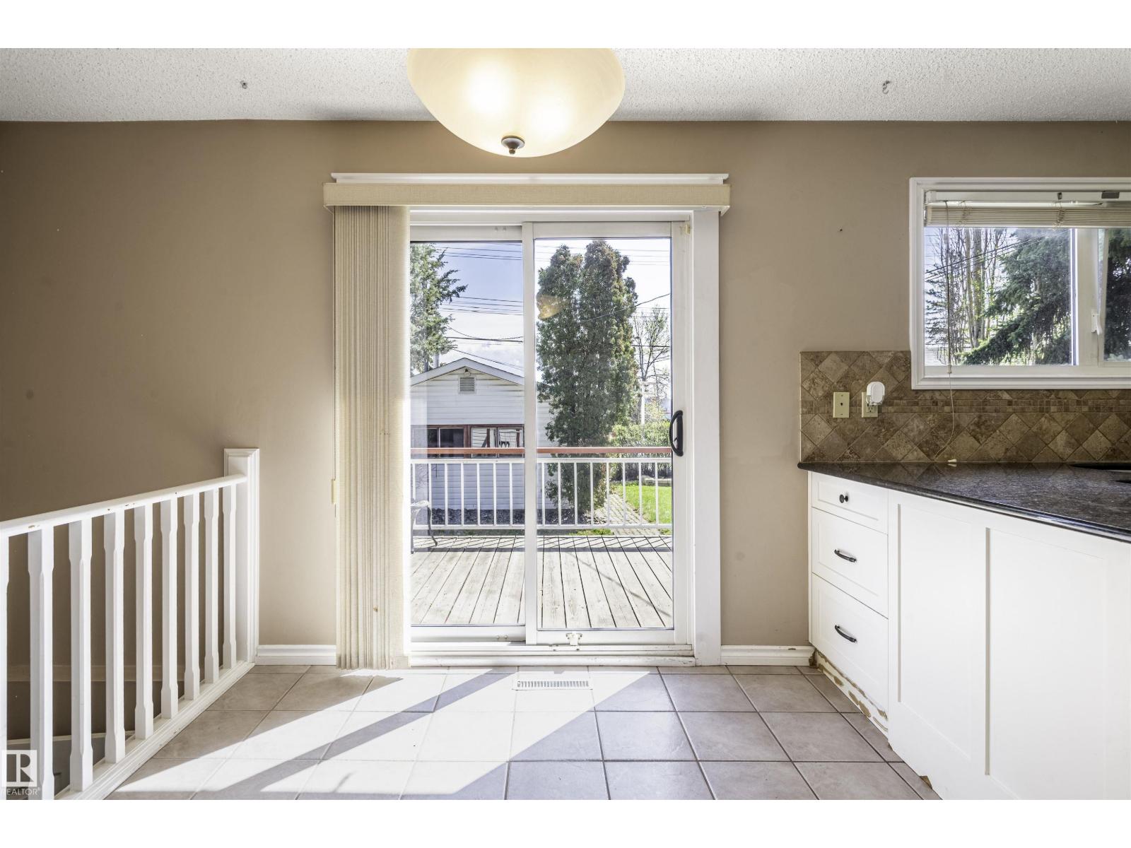 9331 52 St Nw, Edmonton, Alberta  T6B 1G5 - Photo 20 - E4488722