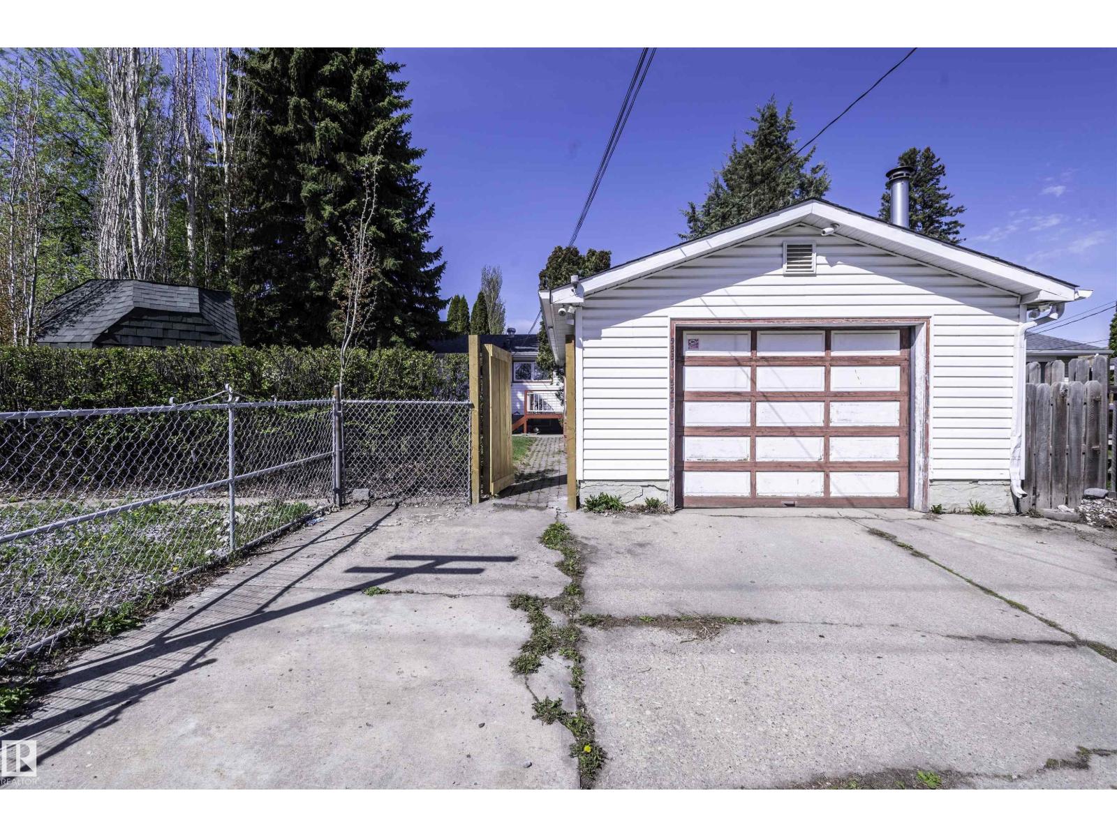 9331 52 St Nw, Edmonton, Alberta  T6B 1G5 - Photo 54 - E4488722