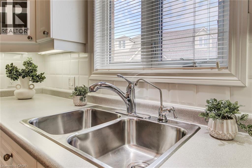 350 Doon Valley Drive Unit# 1f, Kitchener, Ontario  N2P 3M9 - Photo 18 - 40829150