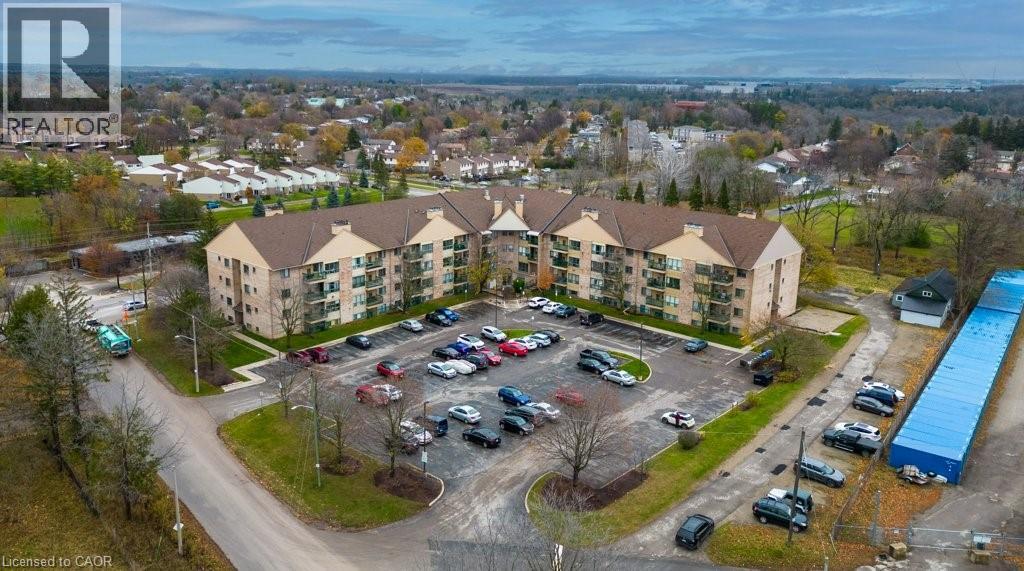15 Hofstetter Avenue Unit# 221, Kitchener, Ontario  N2A 3Z7 - Photo 2 - 40831256