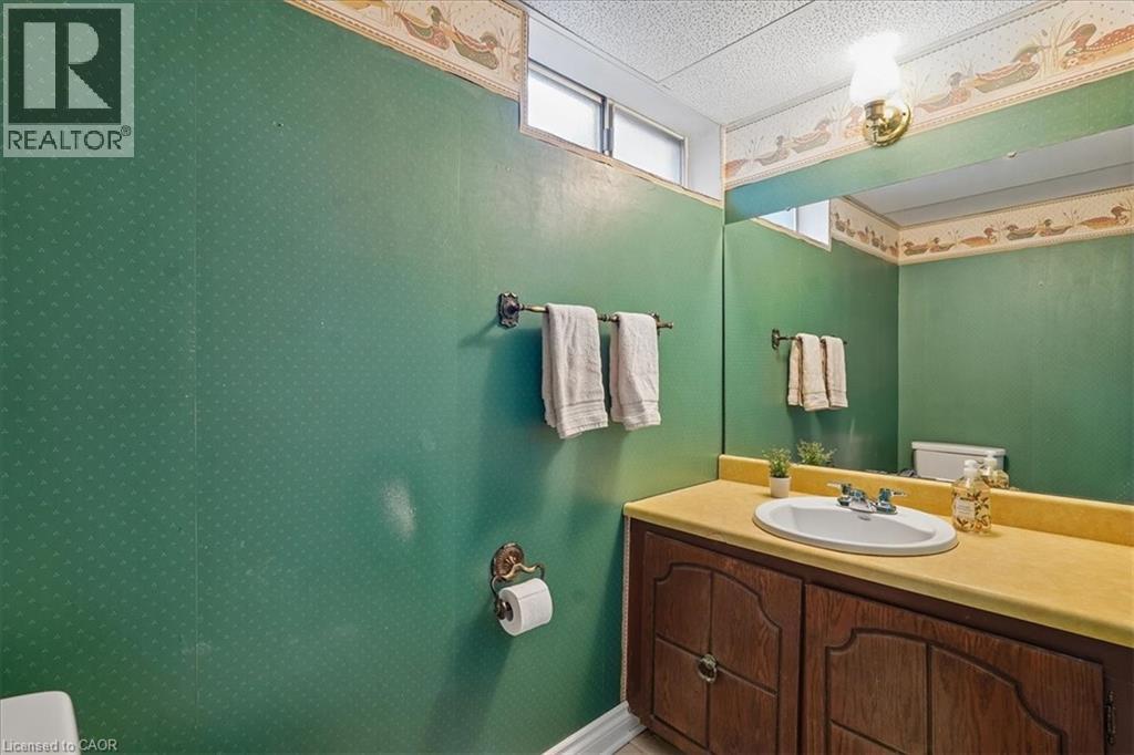 2204 Cartier Crescent, Burlington, Ontario  L7P 2Z5 - Photo 37 - 40831552