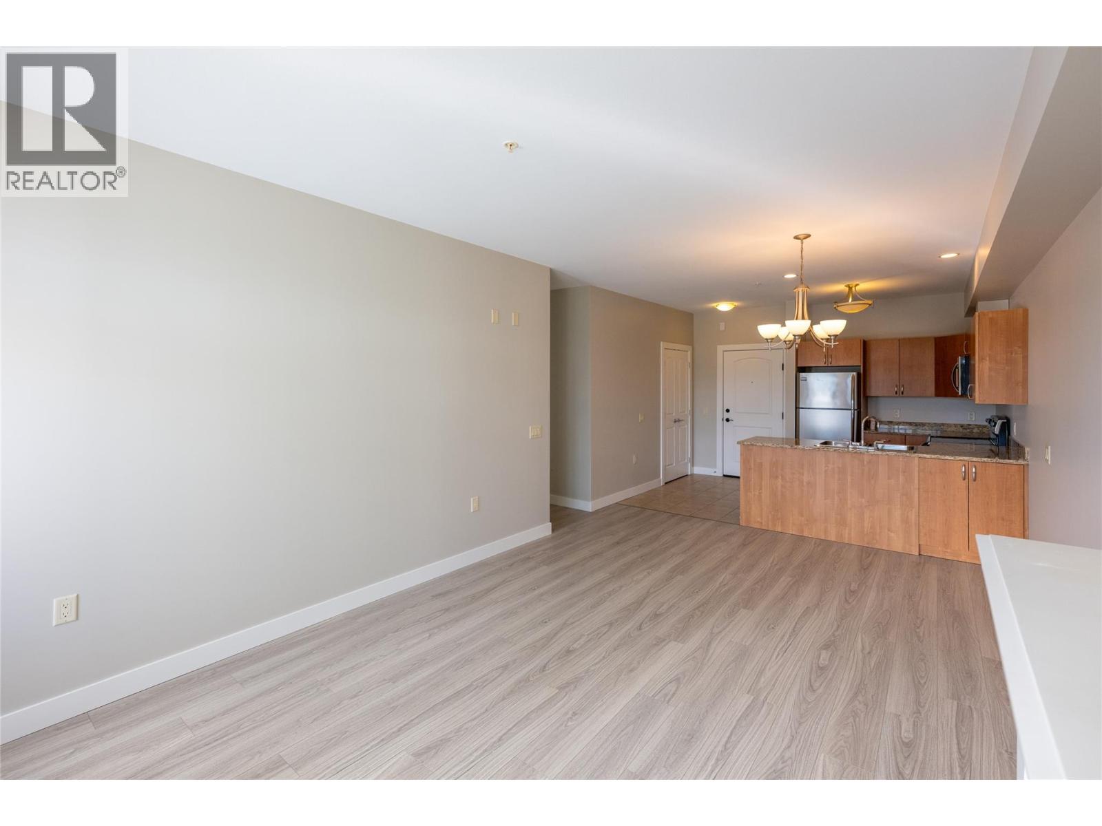 760 Mayfair Street Unit# 303, Kamloops, British Columbia  V2B 0E5 - Photo 29 - 10387409
