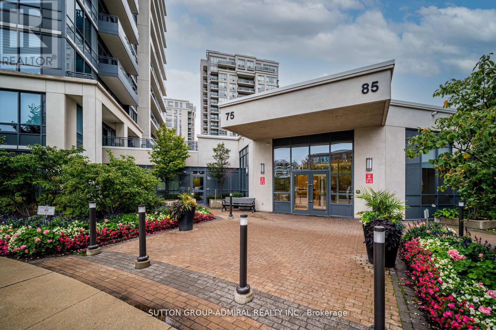512 - 75 North Park Road, Vaughan, Ontario  L4J 0H8 - Photo 4 - N13148140
