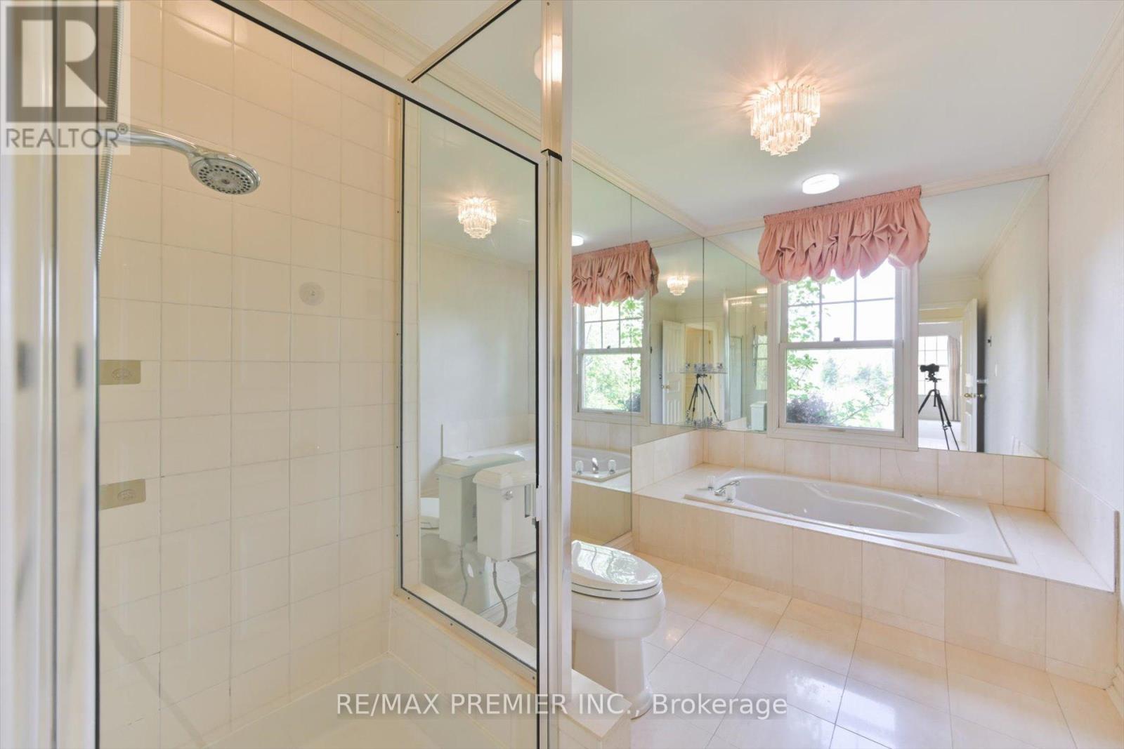 25 Highgrove Crescent, Richmond Hill, Ontario  L4C 7W9 - Photo 20 - N13148166