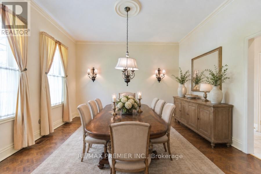 25 Highgrove Crescent, Richmond Hill, Ontario  L4C 7W9 - Photo 4 - N13148166