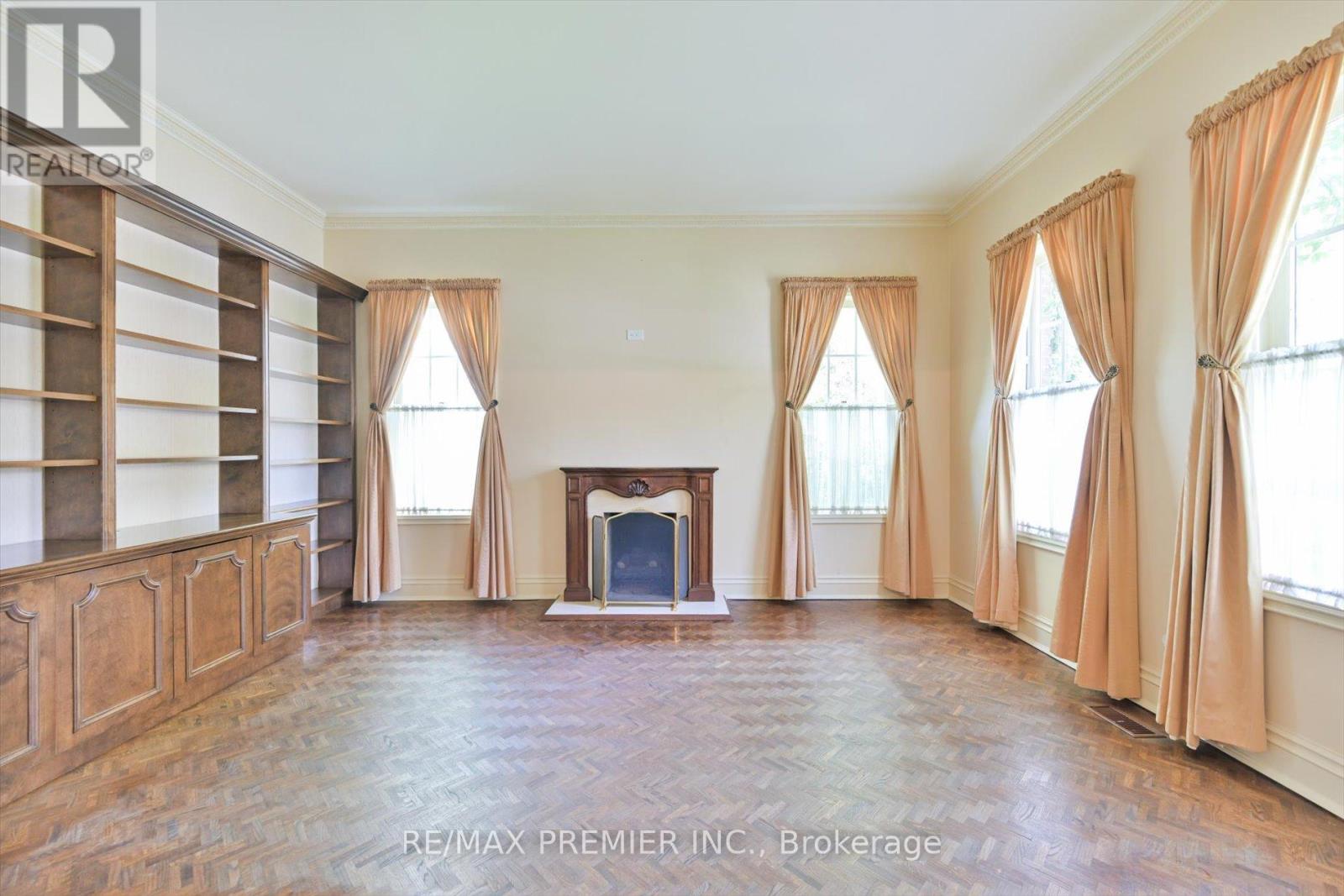 25 Highgrove Crescent, Richmond Hill, Ontario  L4C 7W9 - Photo 7 - N13148166