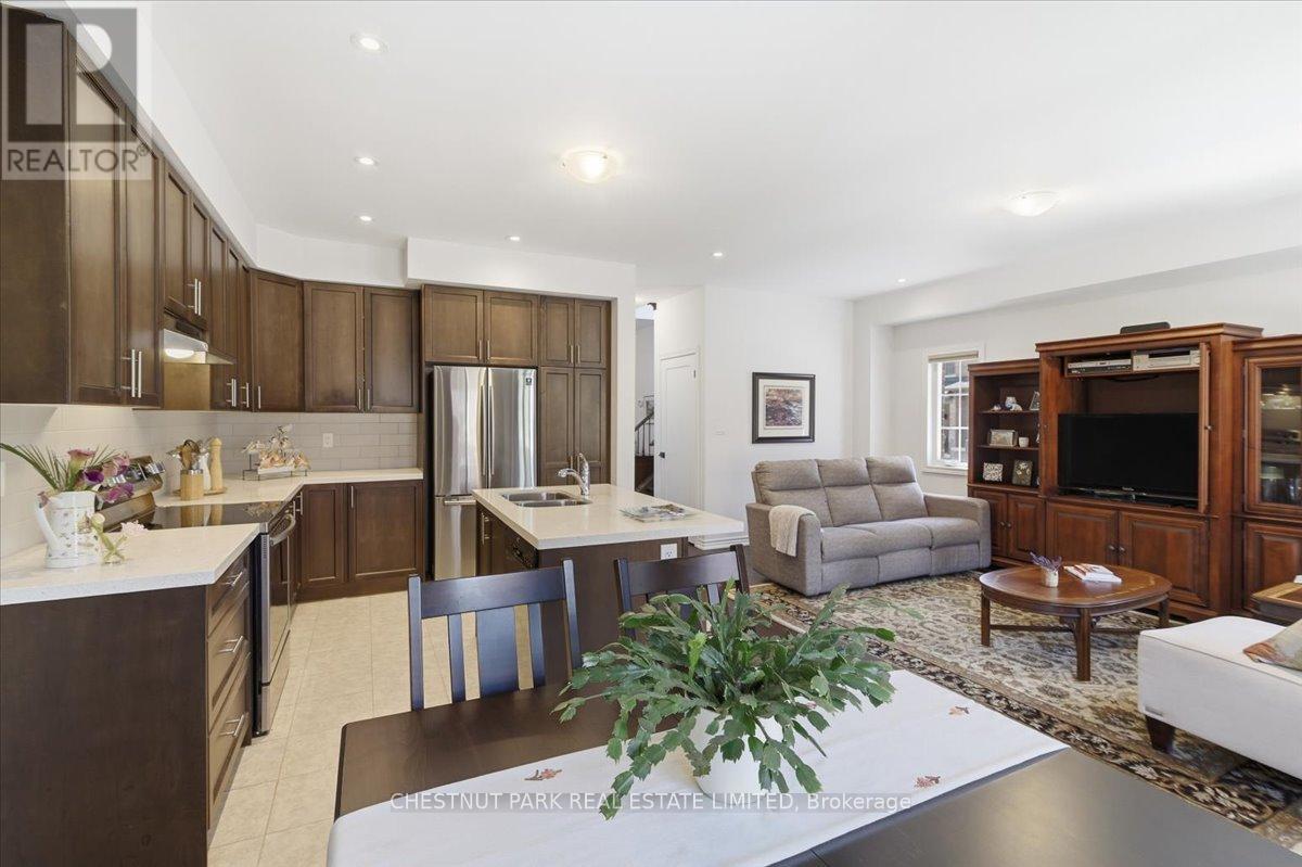 21 Harry Thornton Lane, Uxbridge, Ontario  L9P 0E9 - Photo 11 - N13148298