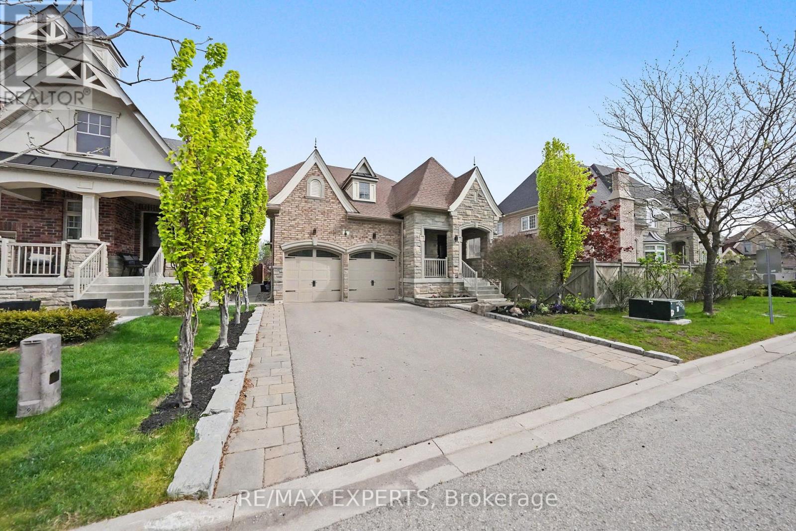 4 Sim Hill Crescent, King, Ontario  L7B 0C4 - Photo 2 - N13148312