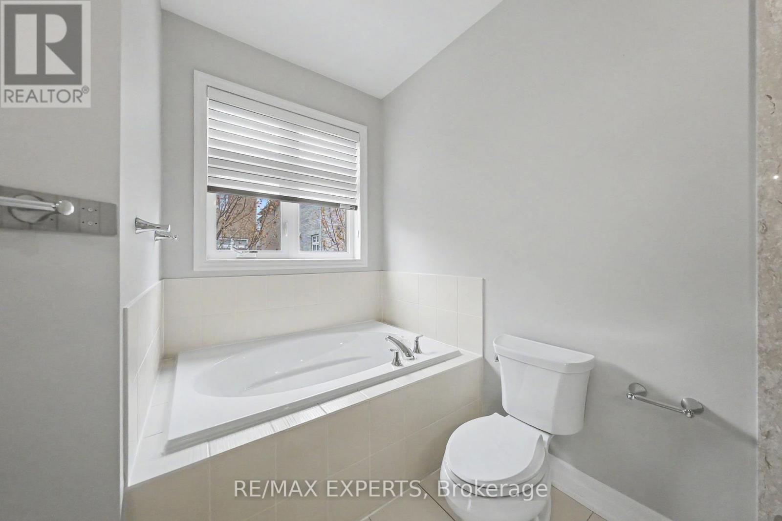 4 Sim Hill Crescent, King, Ontario  L7B 0C4 - Photo 37 - N13148312