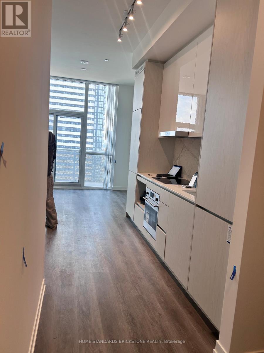 1901 - 28 Interchange Way, Vaughan, Ontario  L4K 0P8 - Photo 4 - N13148382