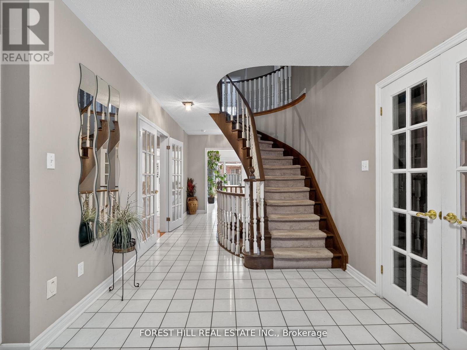 43 Rockwood Crescent, Vaughan, Ontario  L4J 7T2 - Photo 4 - N13148428