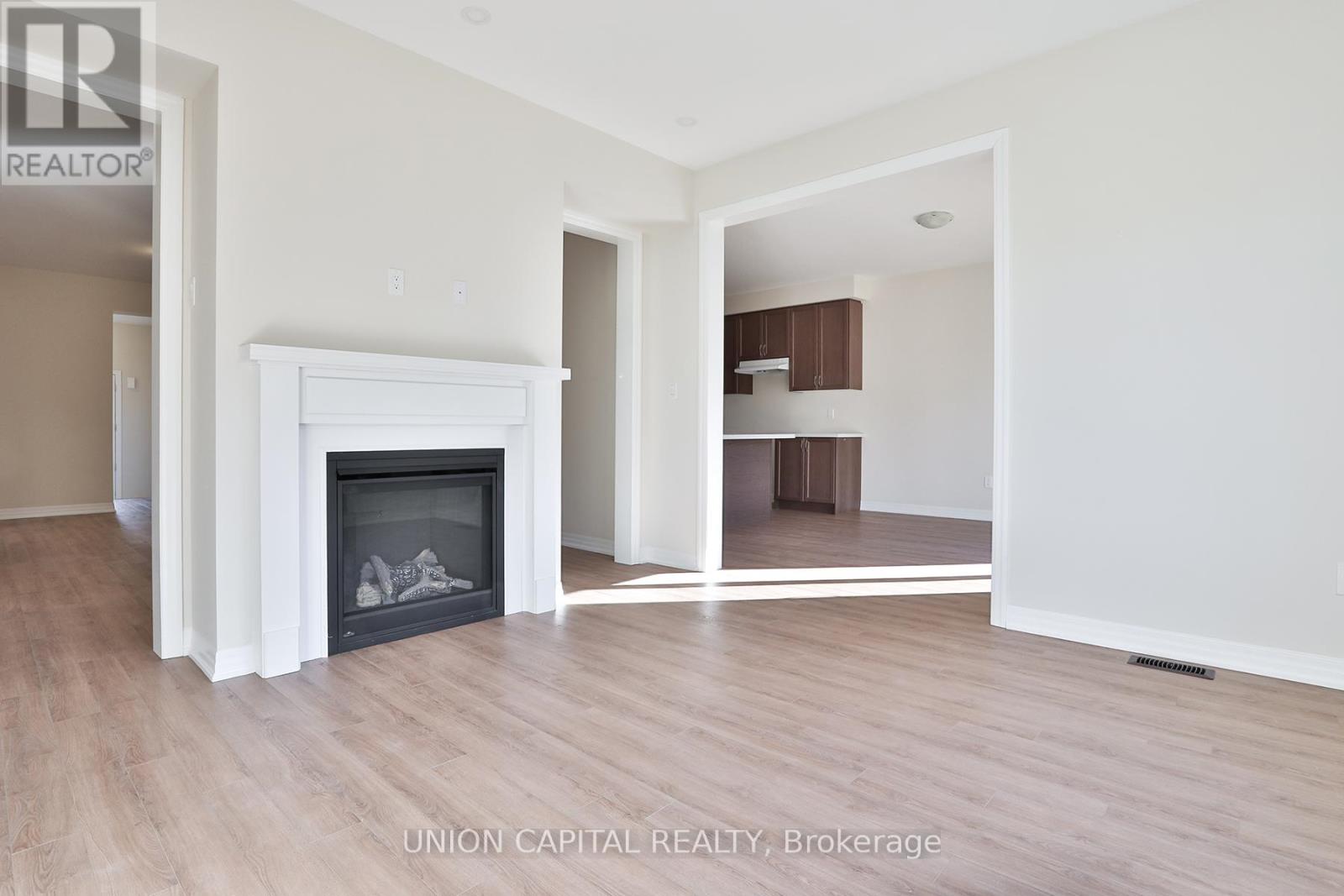 47 Donald Ingram Crescent, Georgina, Ontario  L4P 0S3 - Photo 14 - N13148440