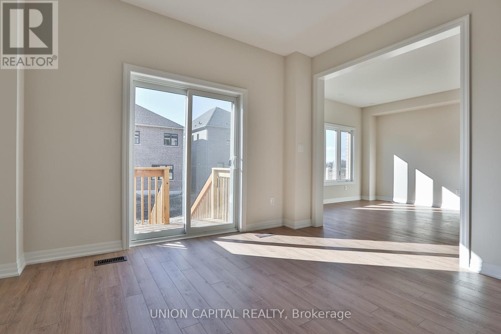47 Donald Ingram Crescent, Georgina, Ontario  L4P 0S3 - Photo 15 - N13148440