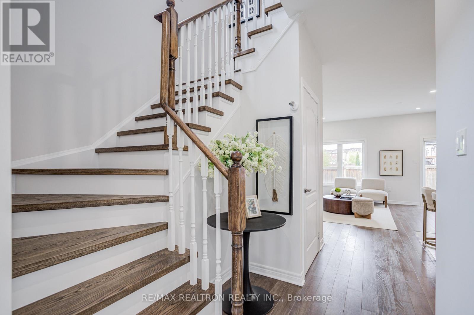 44 Luisa Street, Bradford West Gwillimbury, Ontario  L3Z 0P2 - Photo 5 - N13148462