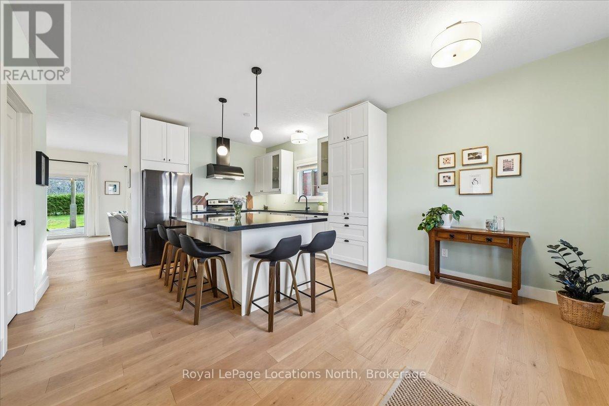 32 ALYSSA DRIVE, Collingwood, Ontario