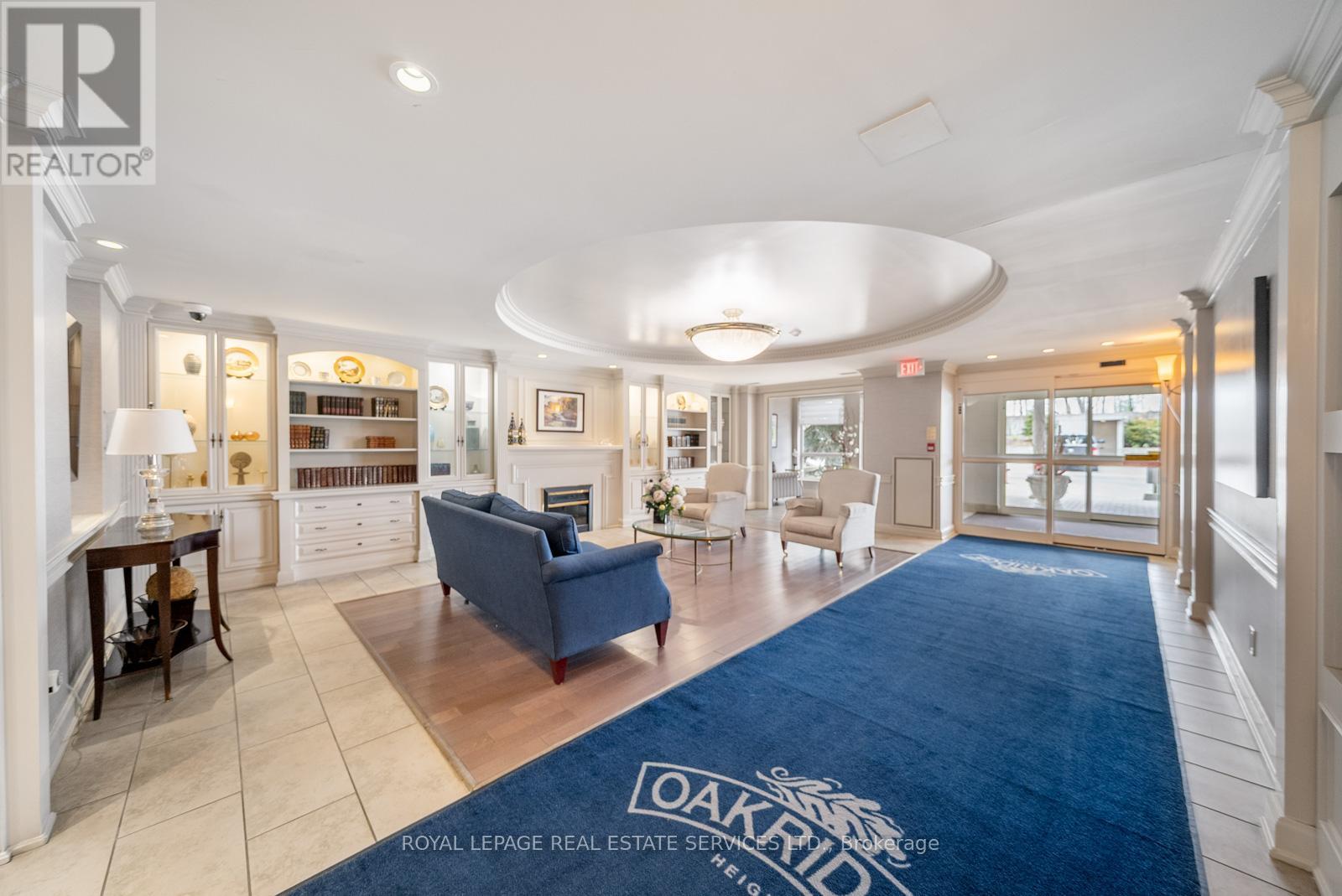 703 - 50 Old Mill Road, Oakville, Ontario  L6J 7W1 - Photo 2 - W13148192