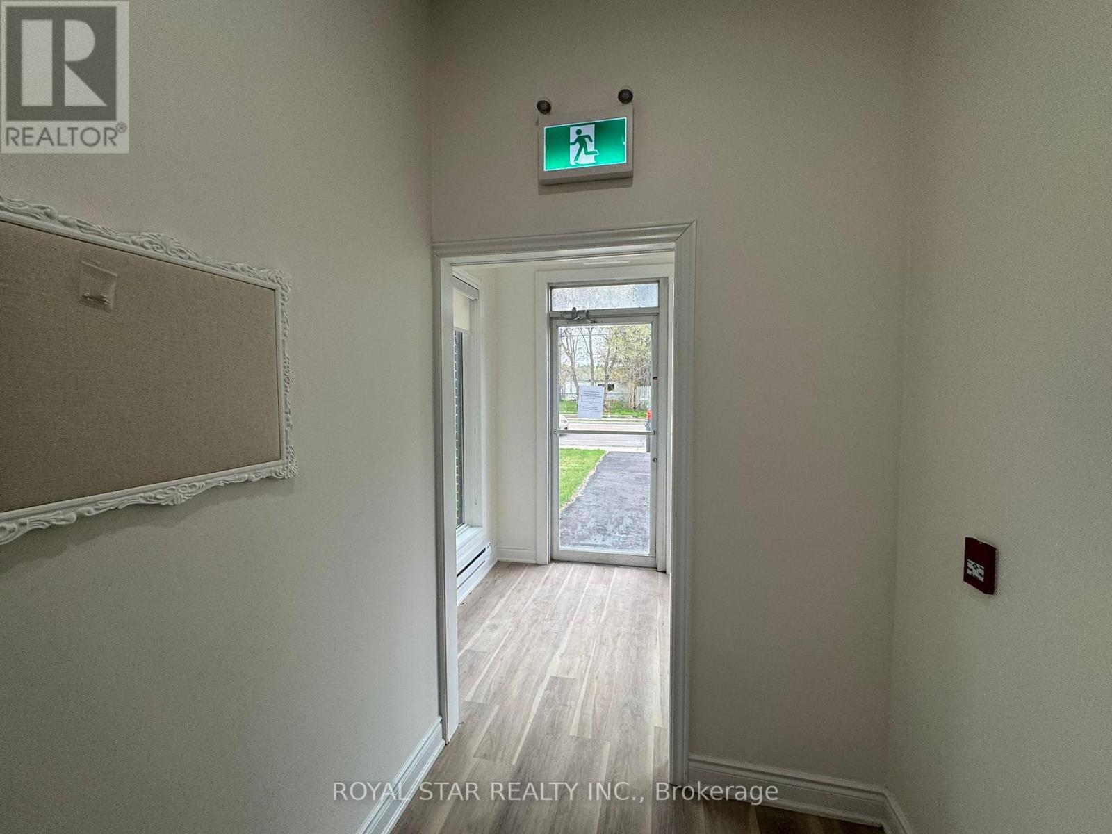 504 Guelph Street, Halton Hills, Ontario  L0P 1K0 - Photo 12 - W13148234
