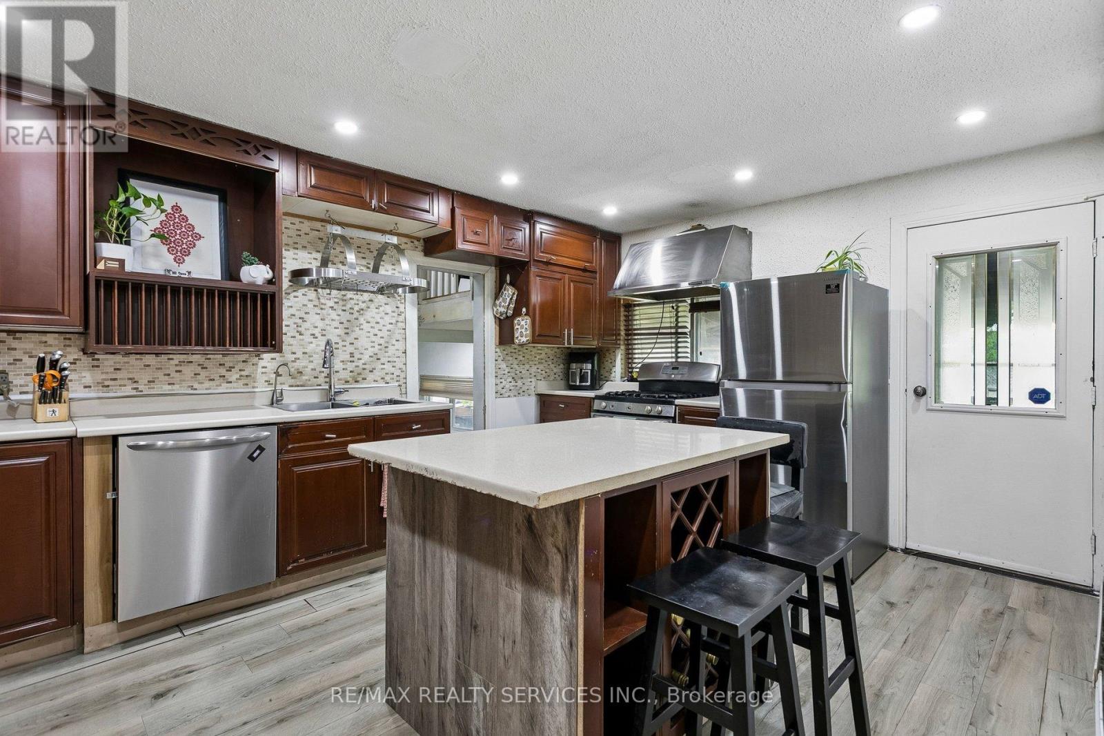 30 Eastern Avenue, Brampton, Ontario  L6W 1X6 - Photo 9 - W13148270
