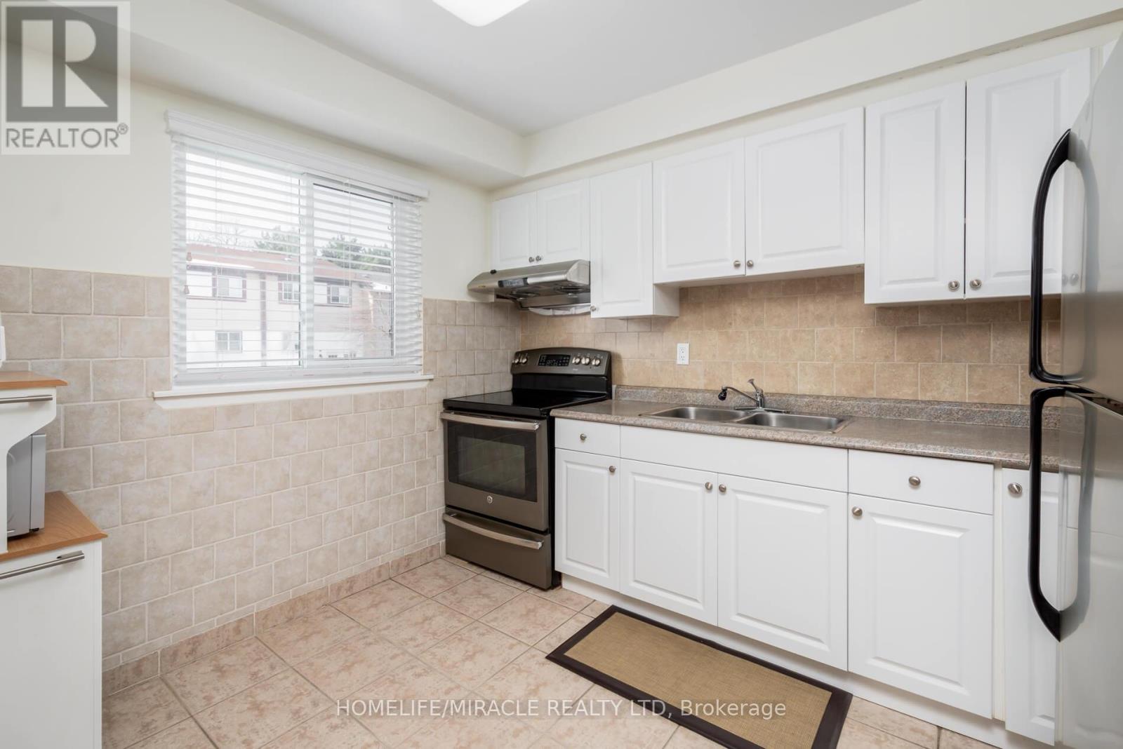 51 - 70 Moregate Crescent, Brampton, Ontario  L6S 3K9 - Photo 14 - W13148364