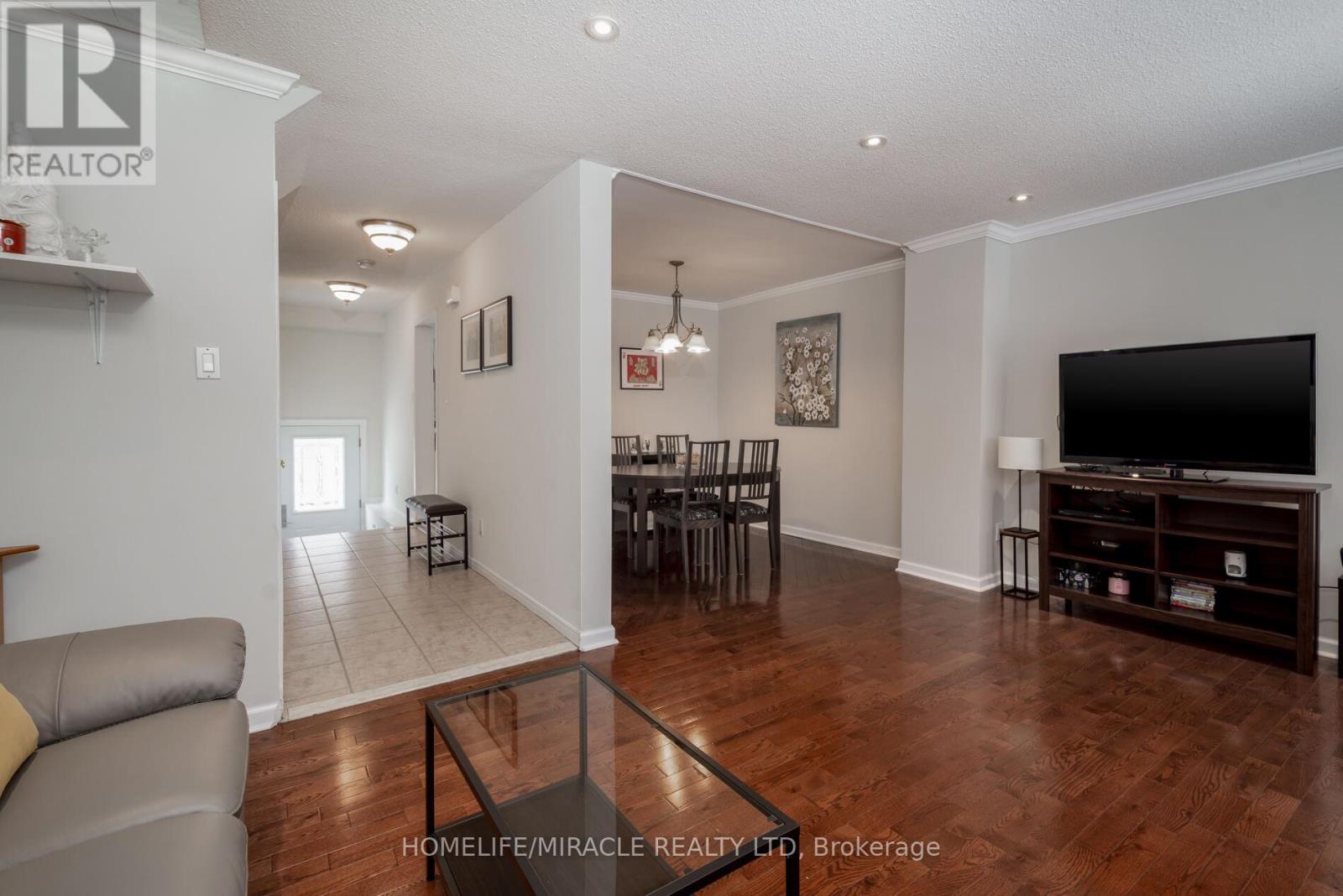 51 - 70 Moregate Crescent, Brampton, Ontario  L6S 3K9 - Photo 8 - W13148364