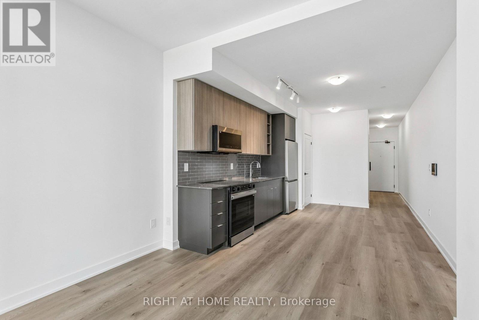 402 - 2075 Lakeshore Road, Burlington, Ontario L7R 1E2 - Photo 18 - W13148434