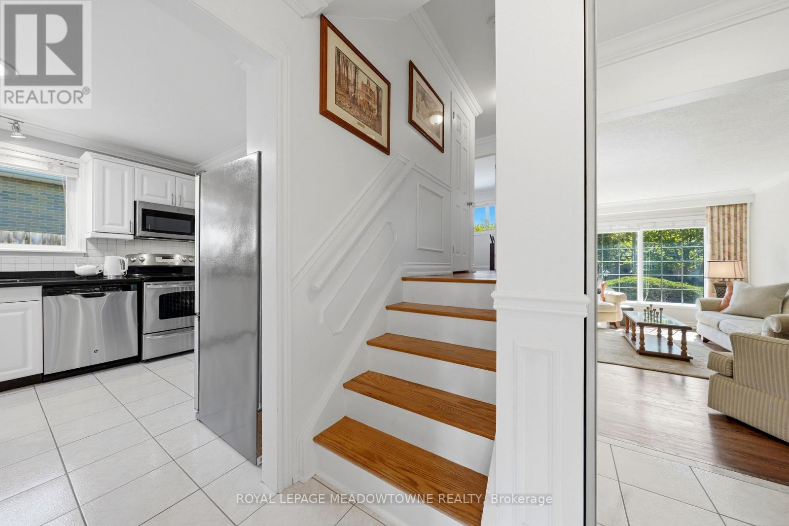 12 Heather Court, Halton Hills, Ontario  L7G 2R6 - Photo 18 - W13148444