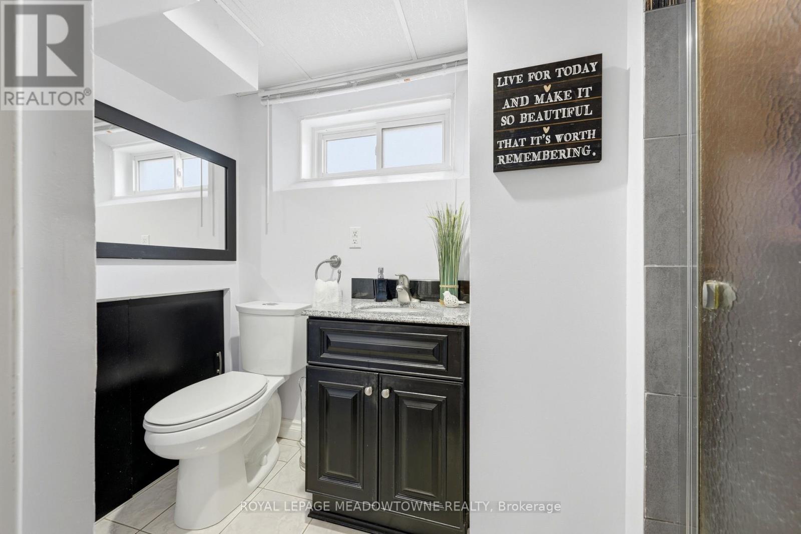 12 Heather Court, Halton Hills, Ontario  L7G 2R6 - Photo 35 - W13148444