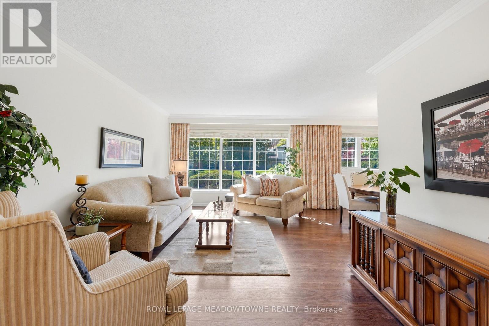 12 Heather Court, Halton Hills, Ontario  L7G 2R6 - Photo 6 - W13148444