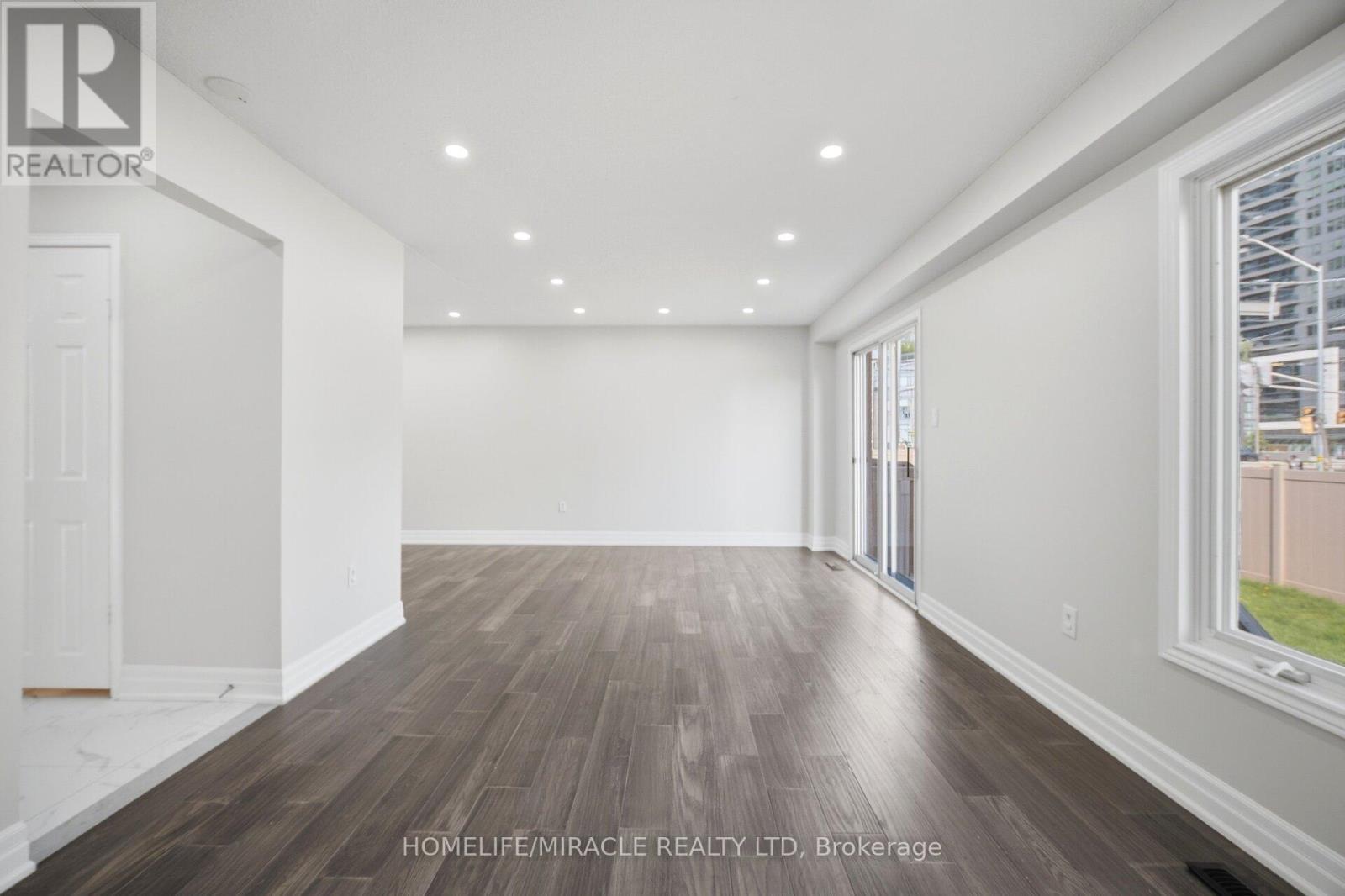 18 - 35 Ceremonial Drive, Mississauga, Ontario L5R 3G6 - Photo 13 - W13148500
