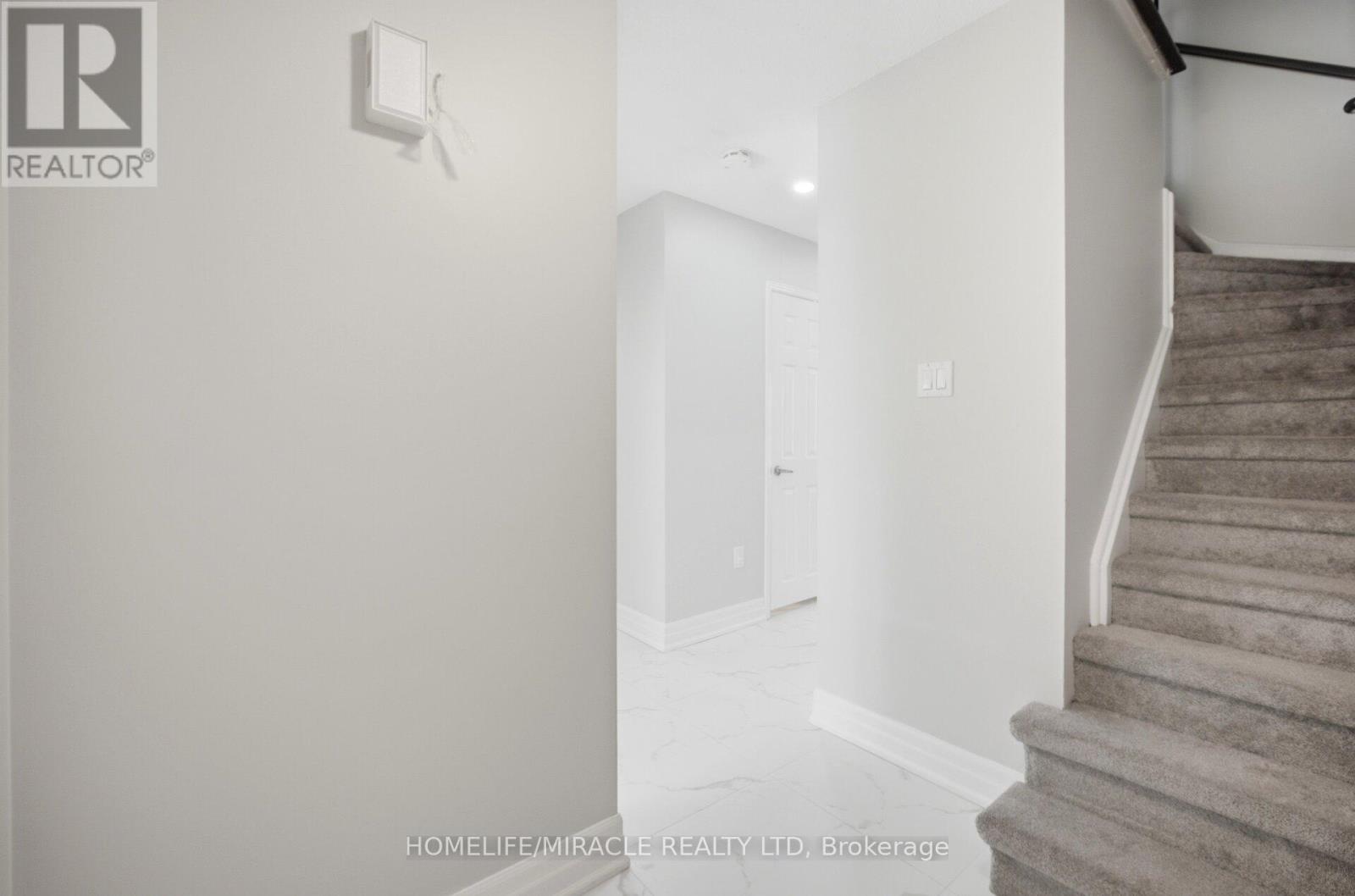 18 - 35 Ceremonial Drive, Mississauga, Ontario L5R 3G6 - Photo 7 - W13148500