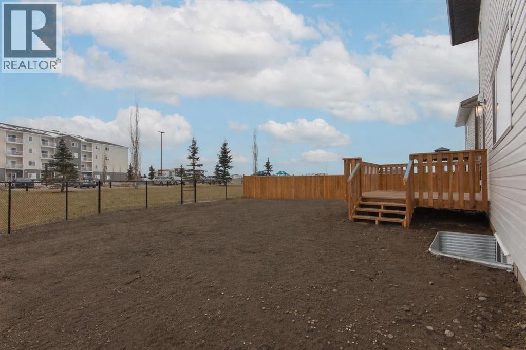 12 Trinity Street, Lacombe, Alberta  T4L 0L1 - Photo 39 - A2287769