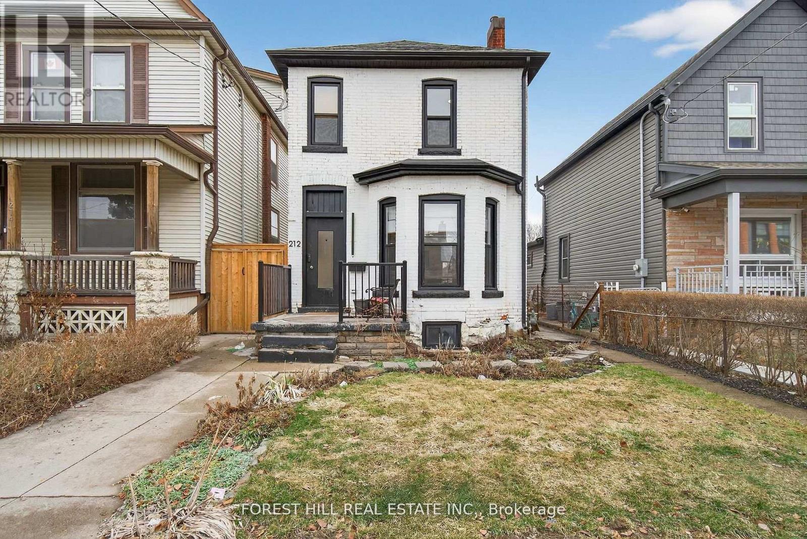 212 Gibson Avenue, Hamilton, Ontario  L8L 6K1 - Photo 1 - X13148302