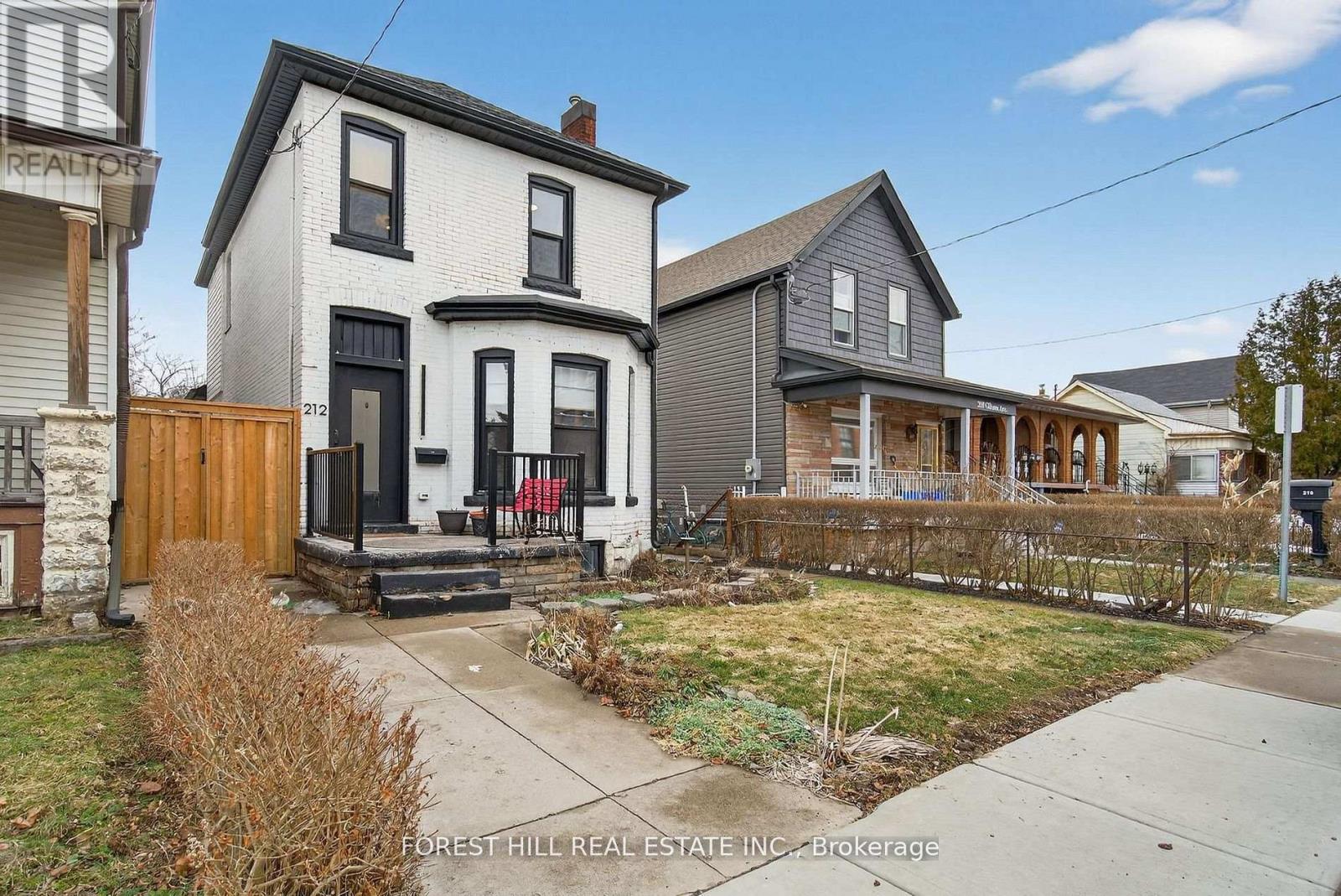 212 Gibson Avenue, Hamilton, Ontario  L8L 6K1 - Photo 2 - X13148302