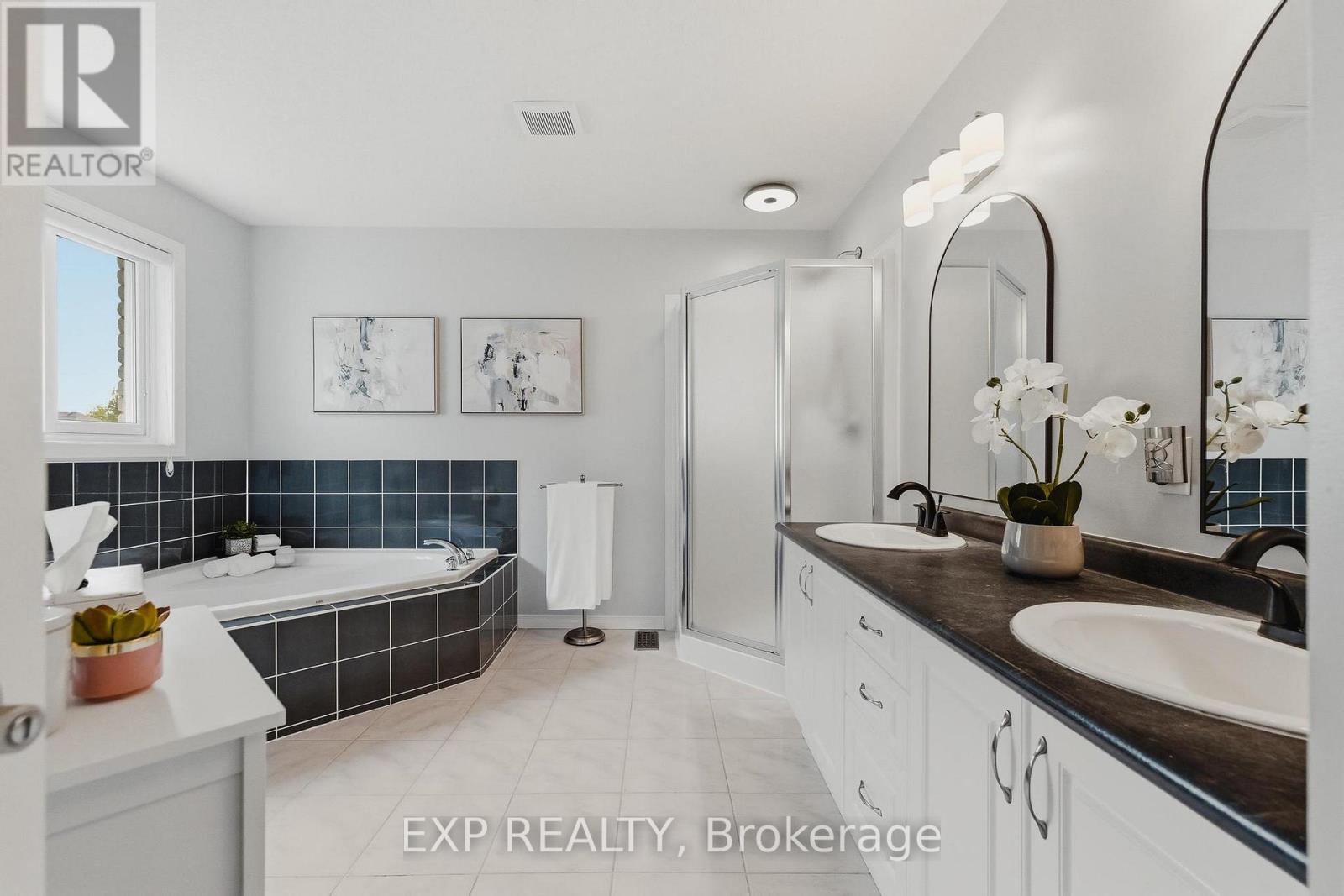 606 Doon Drive S, Kitchener, Ontario  N2P 2X4 - Photo 29 - X13148436