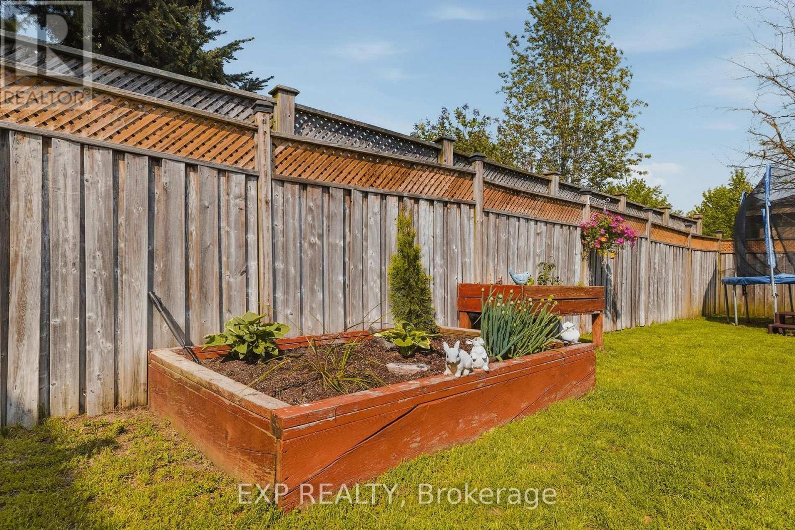 606 Doon Drive S, Kitchener, Ontario  N2P 2X4 - Photo 40 - X13148436