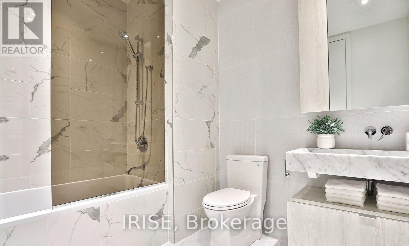 5702 - 11 YORKVILLE AVENUE - Photo 9