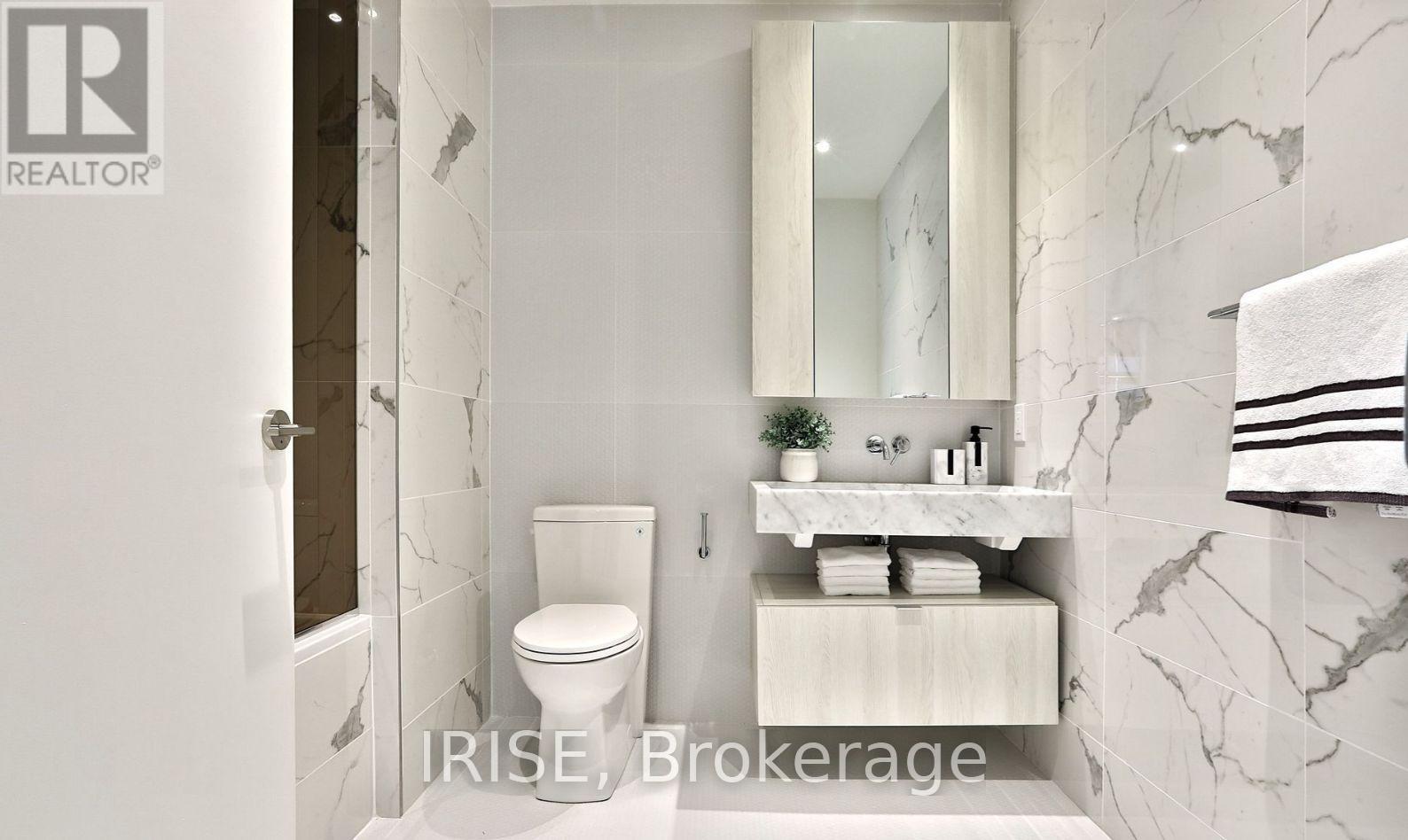 5702 - 11 YORKVILLE AVENUE - Photo 8