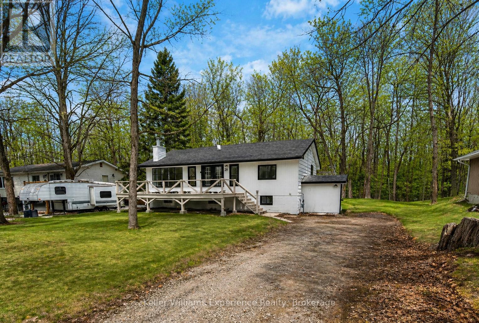 29 NIDA DRIVE, Tiny, Ontario
