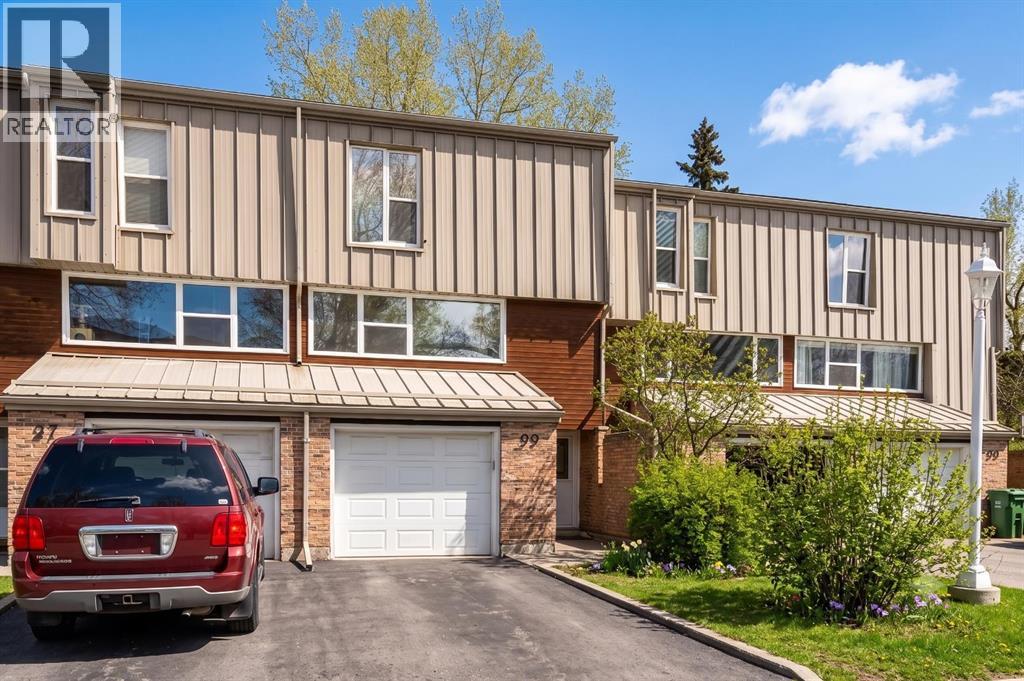 99 Brae Glen Lane SW, Calgary, Alberta  T2W 1B6 - Photo 2 - A2312701