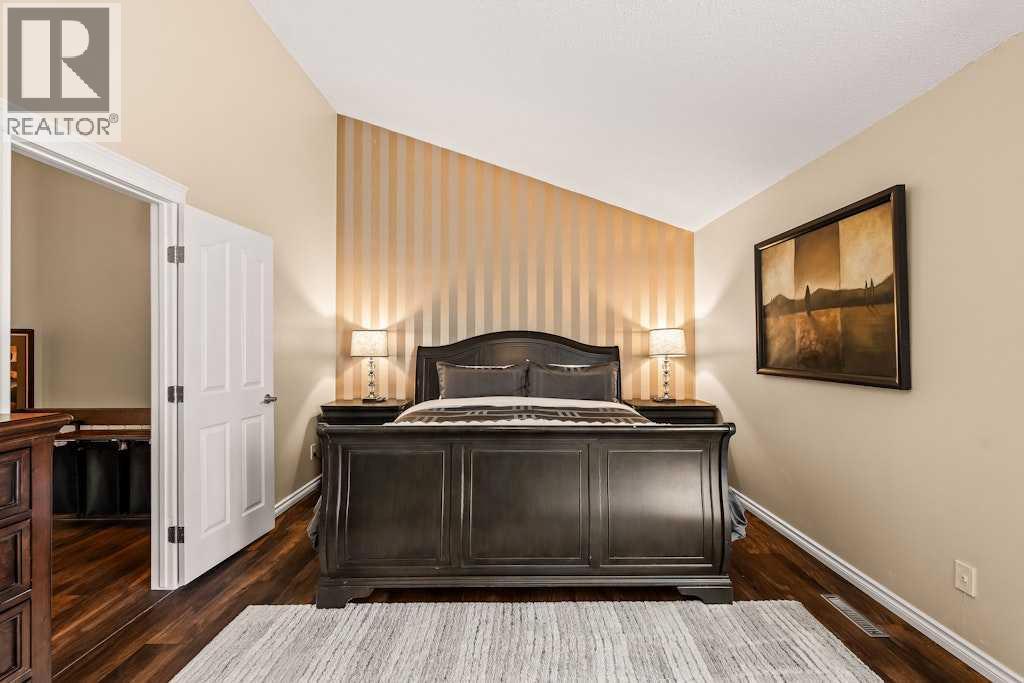 99 Brae Glen Lane SW, Calgary, Alberta  T2W 1B6 - Photo 21 - A2312701