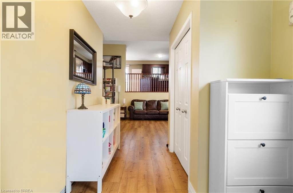 194 Mcguiness Drive, Brantford, Ontario  N3T 0B5 - Photo 4 - 40829576