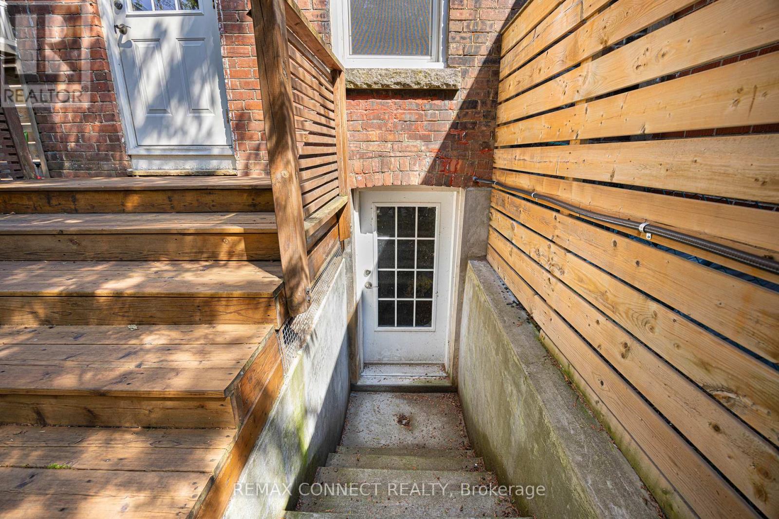 29 Howard Park Avenue, Toronto, Ontario M6R 1V3 - Photo 32 - W13143472