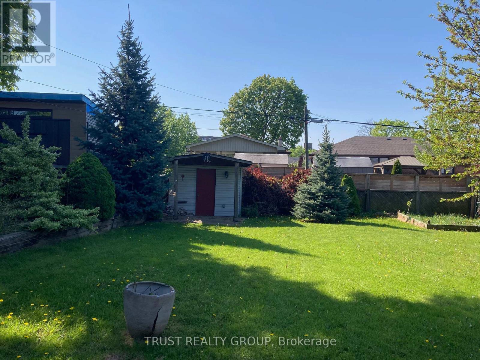 9 Del Ria Drive, Toronto, Ontario  M6L 1L9 - Photo 38 - W13146586