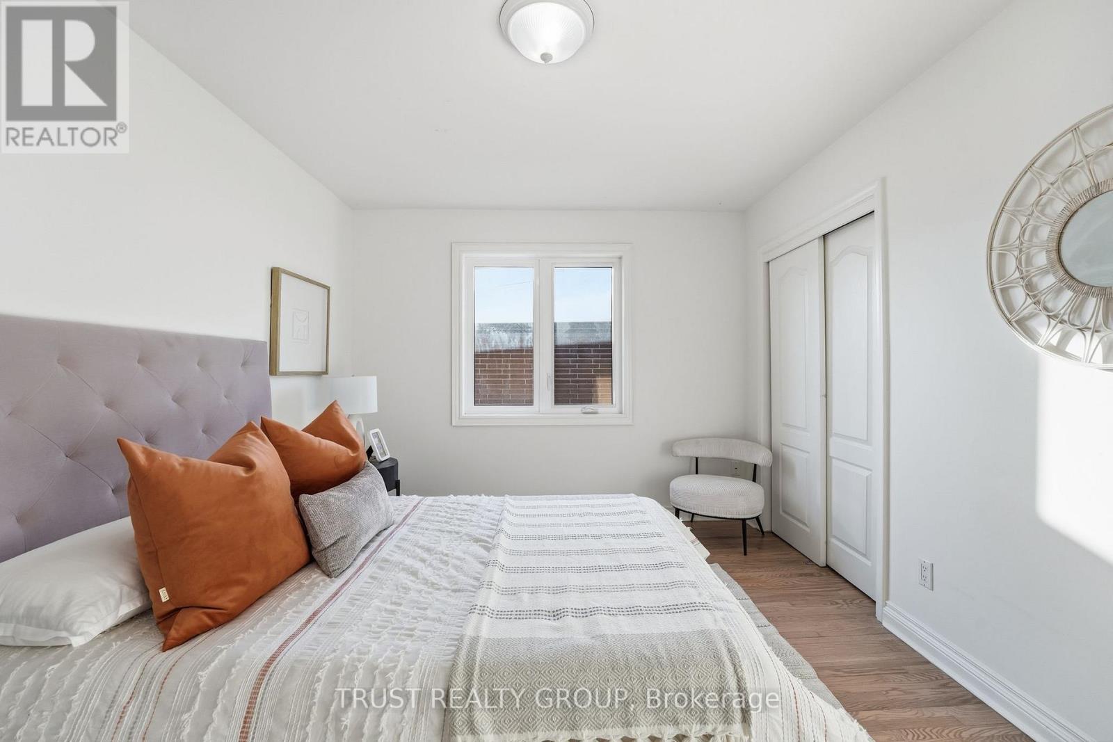 9 Del Ria Drive, Toronto, Ontario  M6L 1L9 - Photo 25 - W13146586