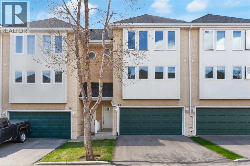 87 Candle Terrace SW, Calgary, Alberta