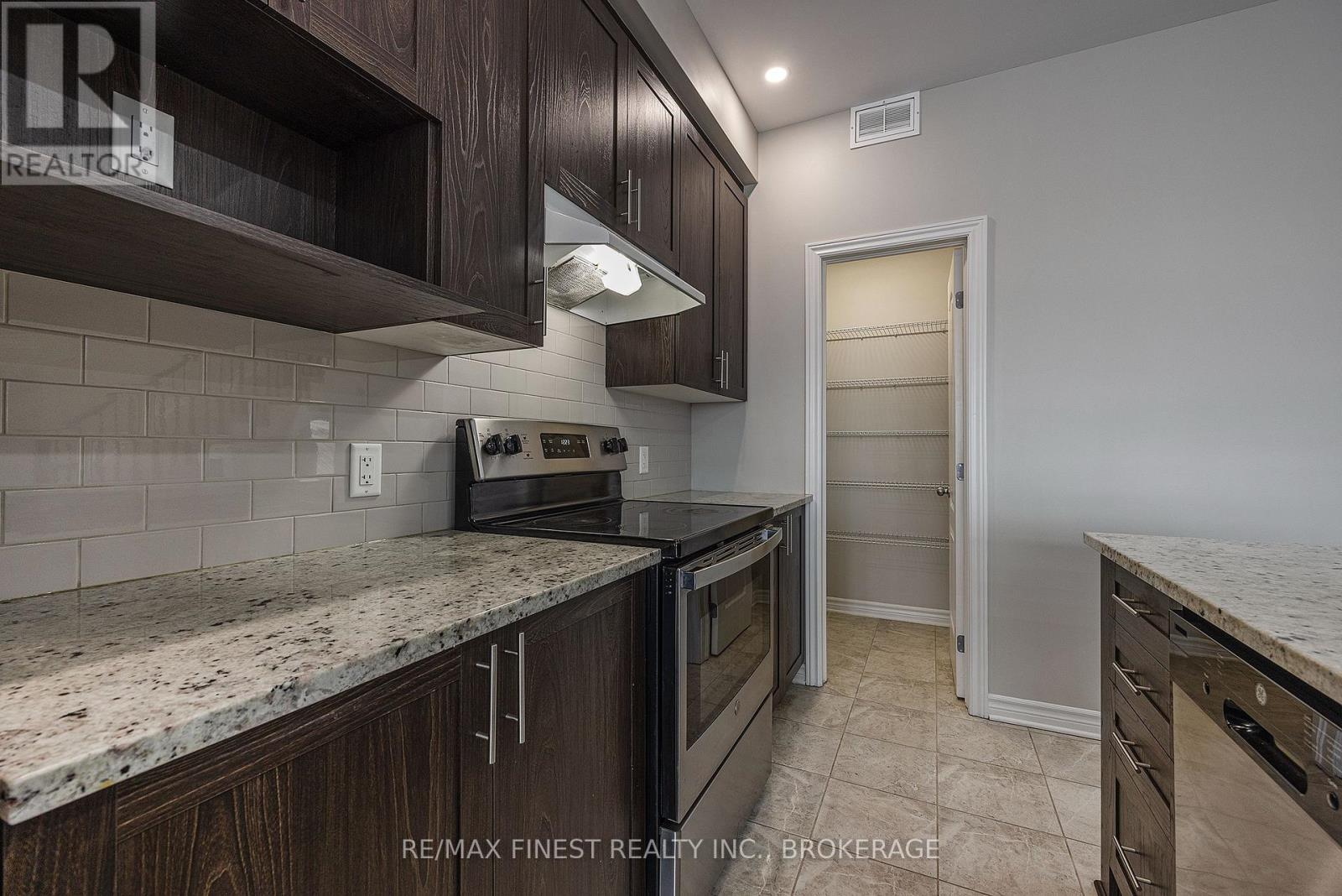 1113 Barrow Avenue, Kingston, Ontario  K7M 0G4 - Photo 14 - X13148668