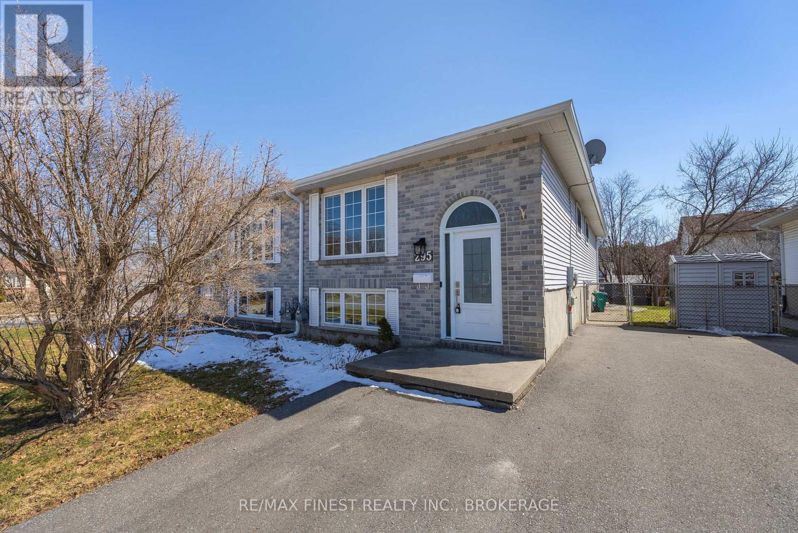 295 Owens Crescent, Kingston, Ontario  K7M 8G9 - Photo 1 - X13148672